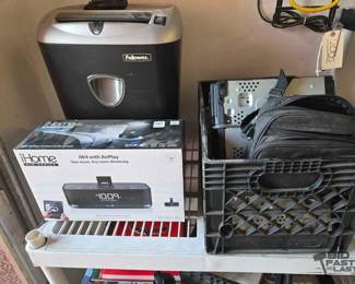 2010 Fellows Paper Shredder, IHome More