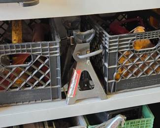 2125 2 Totes of Jack Stands
