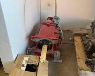 2570 Muncie 4 Speed Transmission