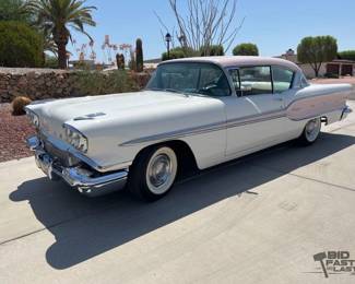 145 1958 Pontiac Chieftain