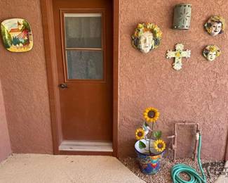 8520 Patio Decorations