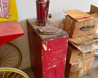 1915 Oil Lubester