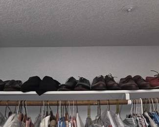 7600 6 Pairs of Mens Shoes