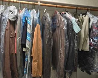 7700 Approx 40 Mens Clothing