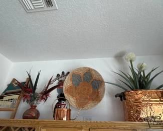 6100 House Decor