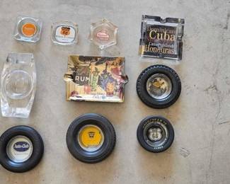 1075 10 Ash Trays