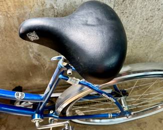 Huffy K6415 blue ladies cruiser bike with fender wheel cover covers $75