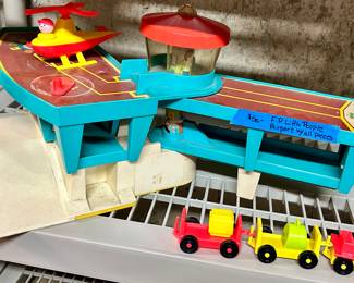 Vintage(‘72) Little People Airport $50