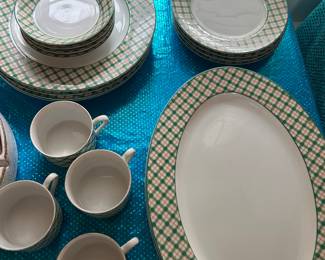 SET OF FITZ AND FLOYD DISHES