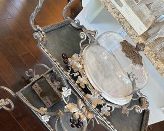 LOVE this bar cart, cake plate combo!