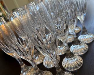 And.....how could I forget the champagne 🍾 stems?!!!!! Viva la Baccarat!!!!!!