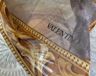 Gorgeous VALENTINO scarf - BRAND NEW!