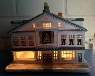 "Rockwell's Studio" From Rockwell's Christmas in Stockbridge Collection, Sculpture No. 591 A.