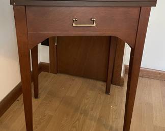 Sewing machine Cabinet Desk Table