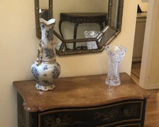 1980s Drexel Bombe Chest Nightstand Asian Chinoiserie Black Lacquer