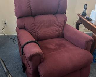 La-Z-Boy electric lift chair
