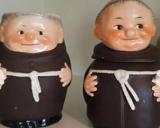 Hummel X37 small be Friar Tuck monk cream and sugar