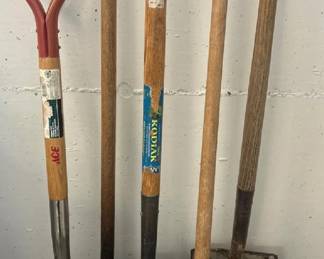 Outdoor yard tools