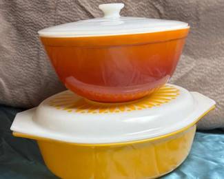Pyrex Daisy Casserole Dish And Mixing Bowl