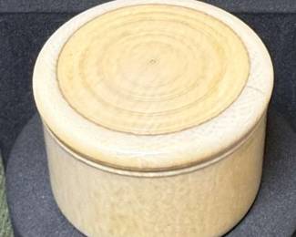 1850 Mastadon Round Box