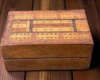 Victorian Traveling Cribbage Board