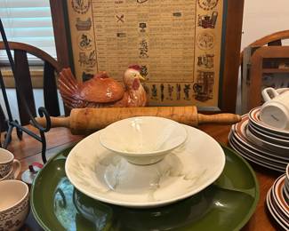 dip and chip bowl, green lazy susan