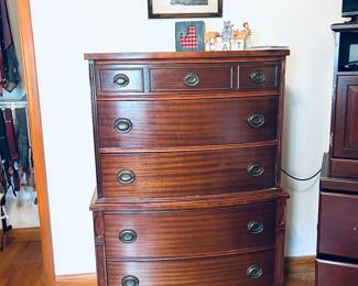 Chest of drawers