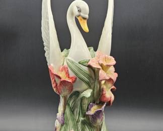 Large Scale Fitz & Floyd Ceramic Swan Figurine