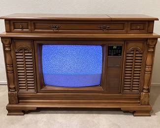 Vintage Curtis Mathes Television & Stereo Console