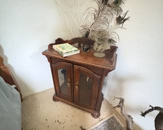 . . . cute cabinet