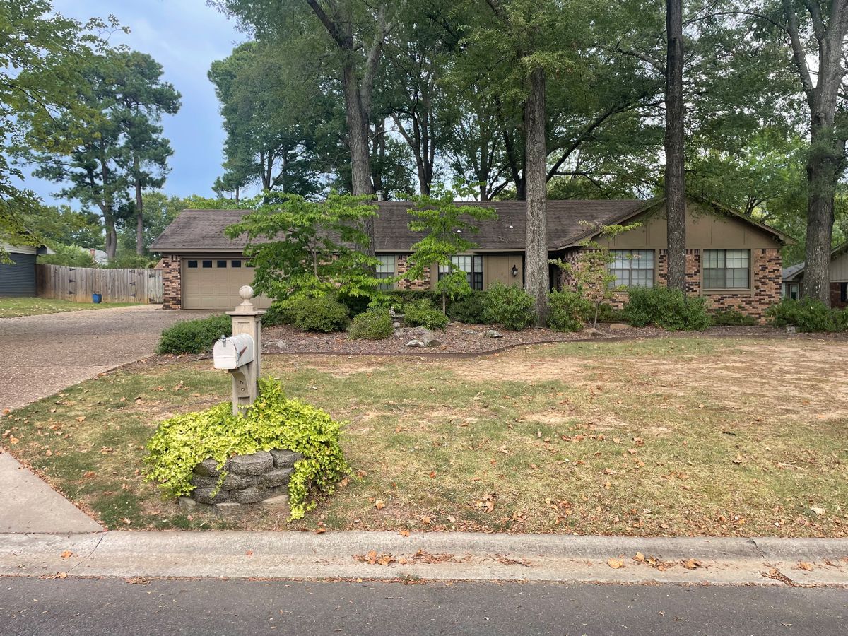This 2112 sq ft West Conway home has 3 beds/2baths, two living areas, formal dining, updated baths and kitchen all on a large tree covered  lot at the end of a quiet street.  Also, has a sunroom, gabled covered patio and a large storage/workshop.  $359,000.  Call 501-472-1463 for more information or to arrange to see the property.