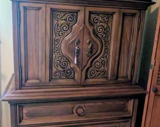 Games, bedroom furniture 