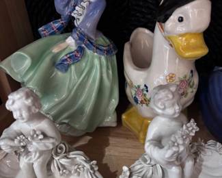 Figurines & dishes