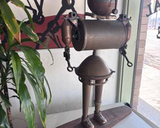 LA based Artist sculpture 