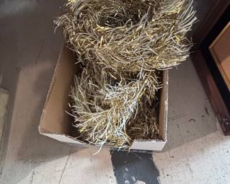 Tinsel garland