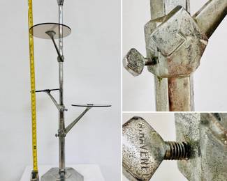 A fantastic antique Ravenel Paris chrome and glass display stand – Has the stamp of "Ravenel", manufacturer in Paris of articles for shops at the end of the 19th century and the beginning of the 20th century.