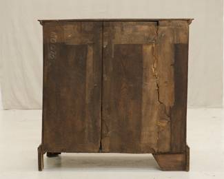 18th Century Georgian Burled Walnut Chest of Drawers Featuring five drawers and simple ogee bracket feet. Bookmatched burled veneer on top surface with inlaid marquetry border; drawer fronts with inlaid strips framing burled wood veneer. Brass escutcheons with swan neck handles.