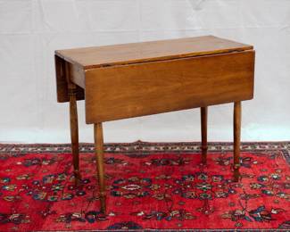 Another view of the vintage drop leaf table