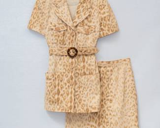 Ungaro solo Donna animal print belted top and skirt set made in Italy, size 44/10