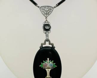 Wonderful Art Deco pendant necklace with enameled link chain