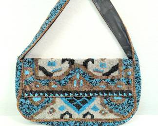 Charming vintage beaded bag (Christiana?) baguette shape, pattern in turquoise, white, copper and cream