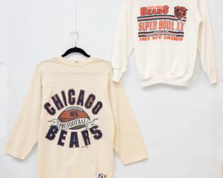A vintage Chicago Bears Pro Football NFL cream-color Logo-7 shirt, size M, and a vintage 1986 Superbowl XX Chicago Bears T-Shirt Screen Stars Tee