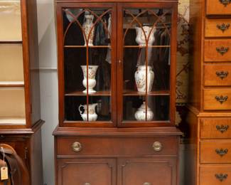 Vintage Hepplewhite style china cabinet or bookcase