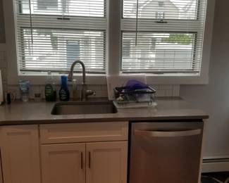 Whirlpool dishwasher with stainless steel interior