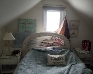 Queen bed