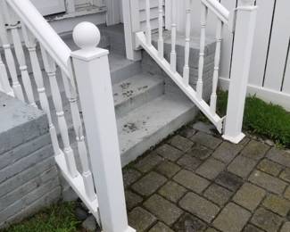 Vinyl railing