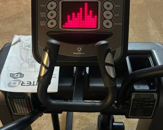 CQ2 Elliptical Machine