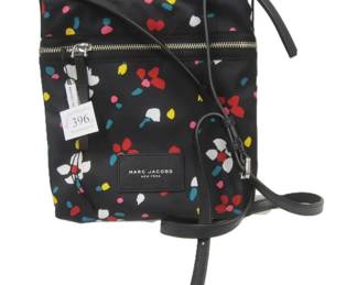 MARC JACOBS NEW YORK CROSS BODY BAG HAS ORIGINAL TAGS