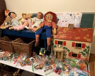 Vintage Keystone Dollhouse