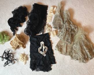 Antique Lace Trimmings